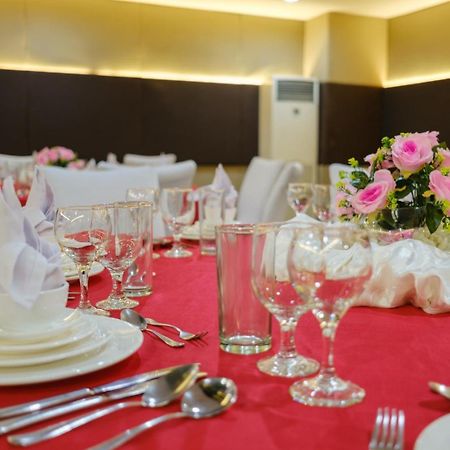 Go Hotels Lanang - Davao City Екстериор снимка