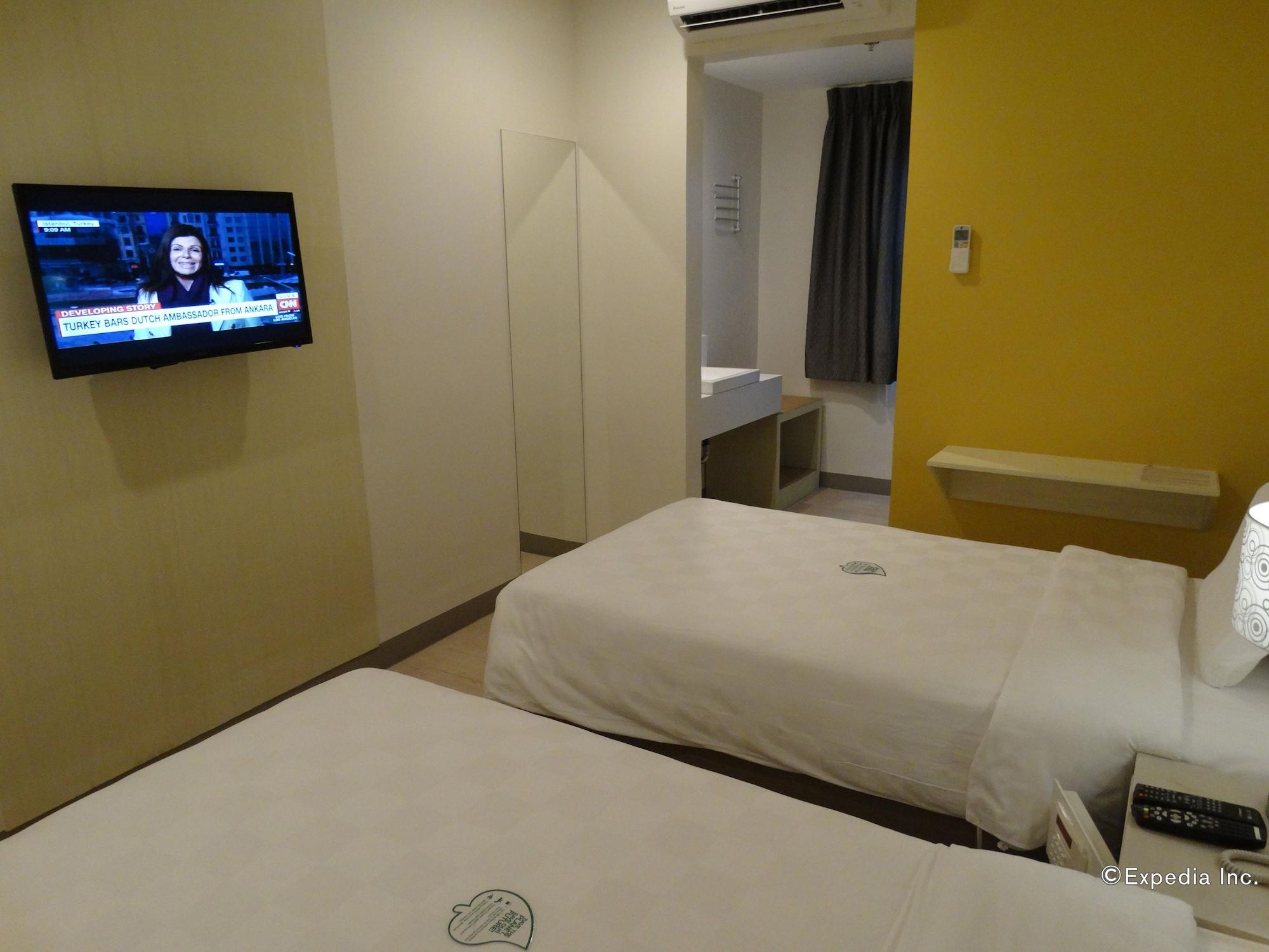 Go Hotels Lanang - Davao City Екстериор снимка
