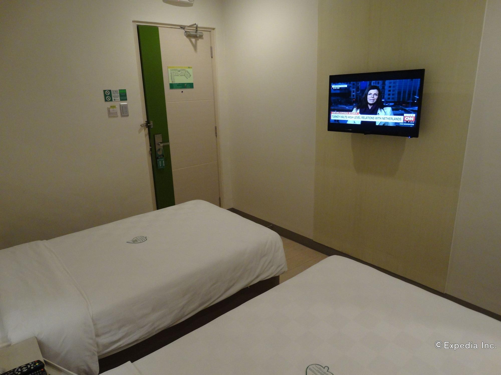 Go Hotels Lanang - Davao City Екстериор снимка