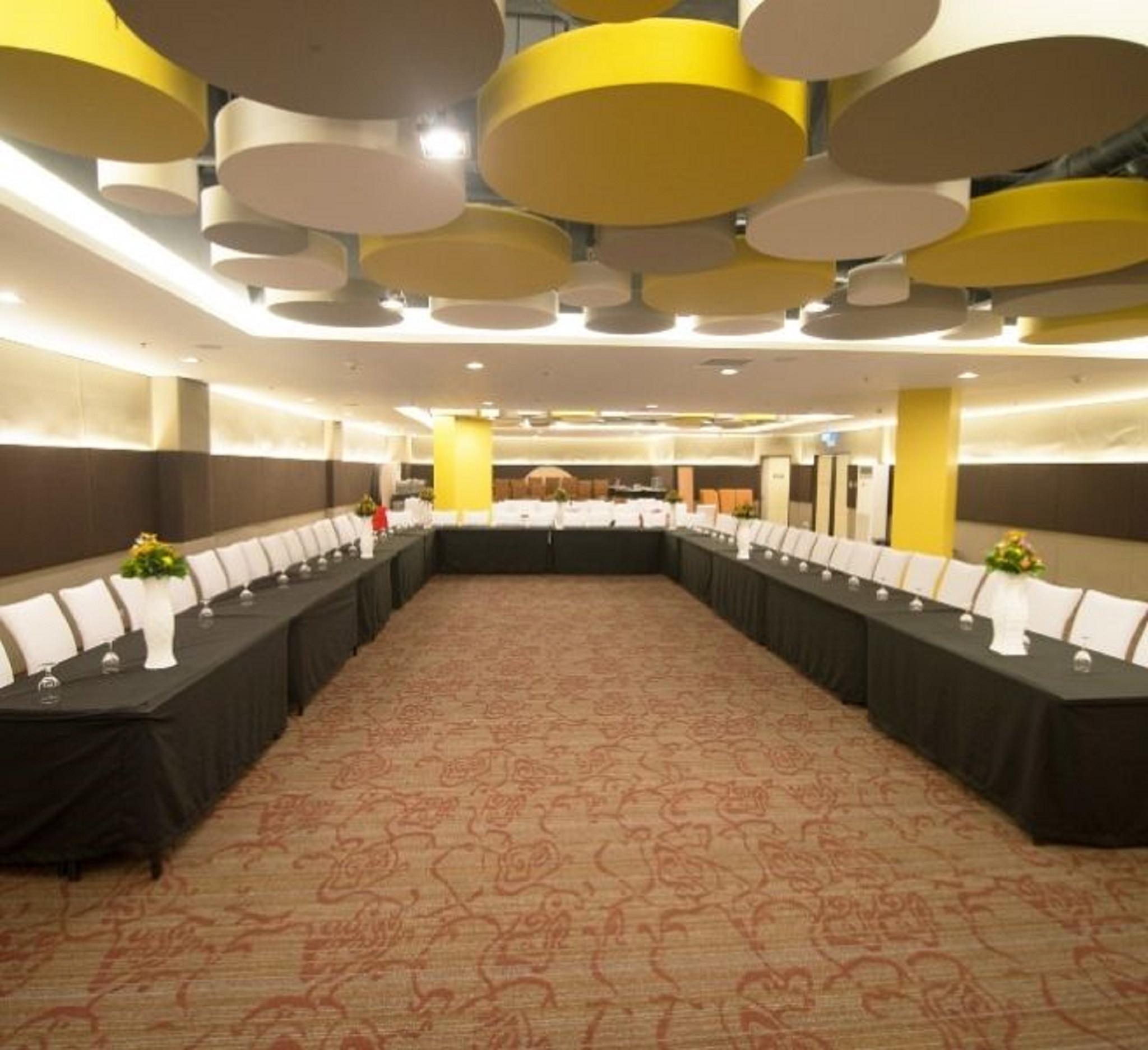 Go Hotels Lanang - Davao City Екстериор снимка