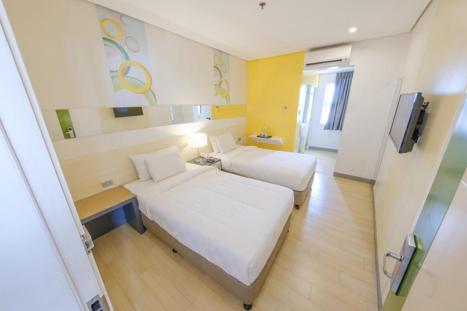 Go Hotels Lanang - Davao City Екстериор снимка