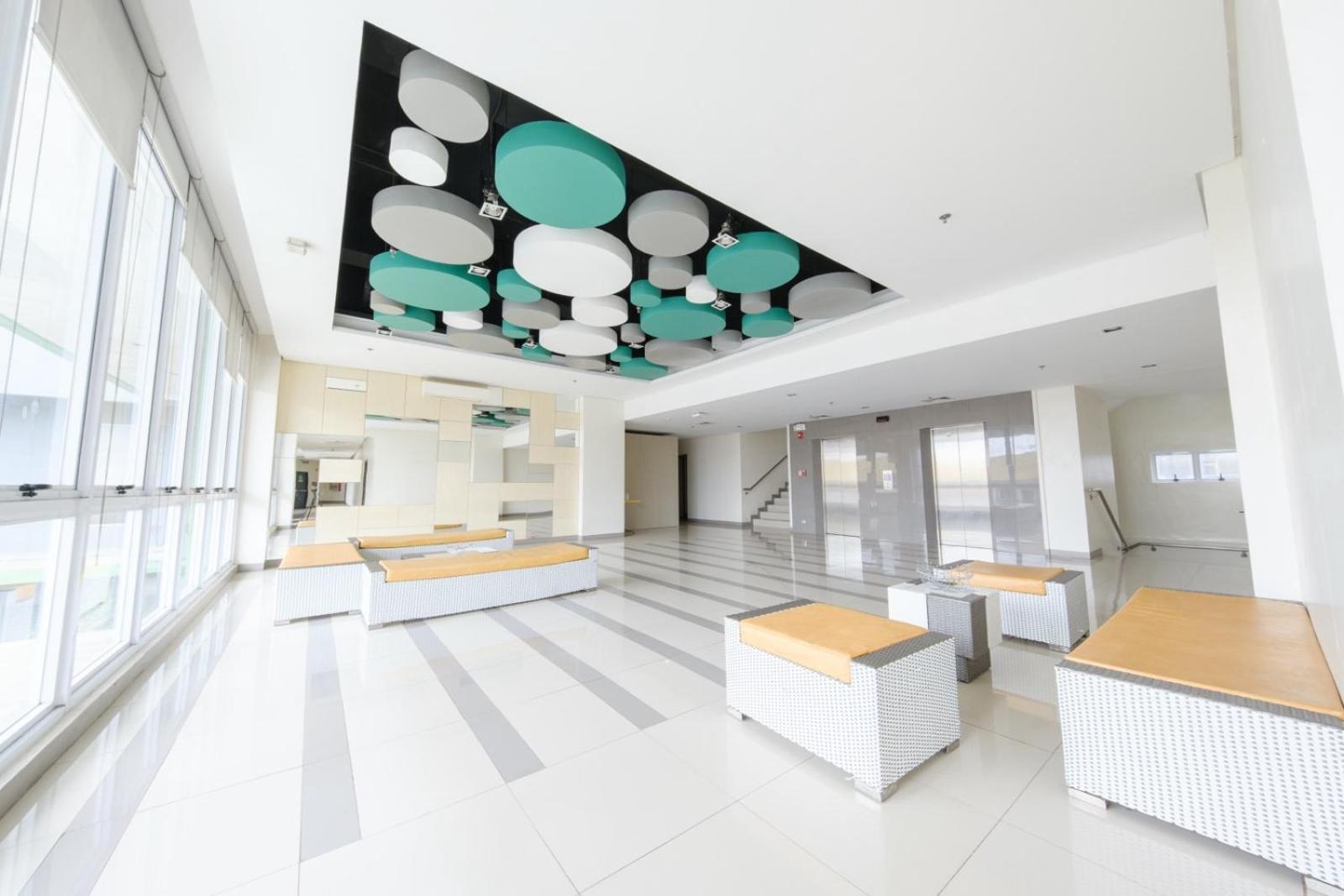 Go Hotels Lanang - Davao City Екстериор снимка