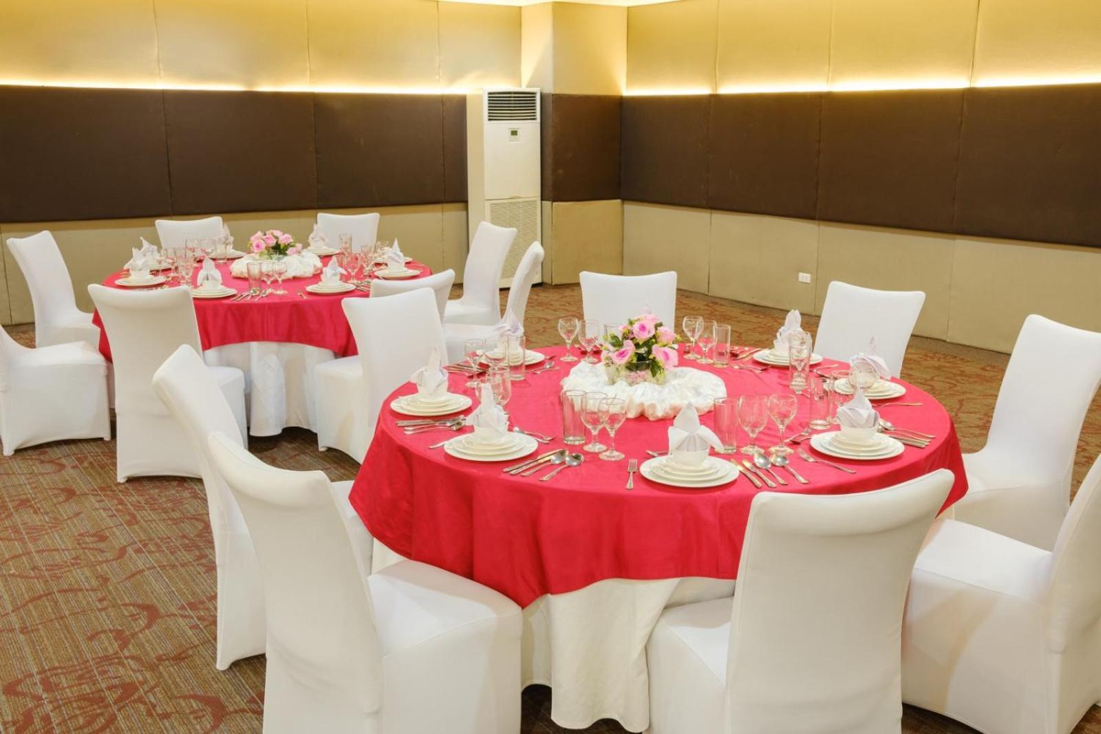 Go Hotels Lanang - Davao City Екстериор снимка