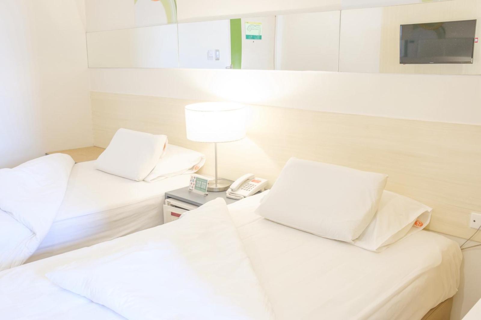 Go Hotels Lanang - Davao City Екстериор снимка