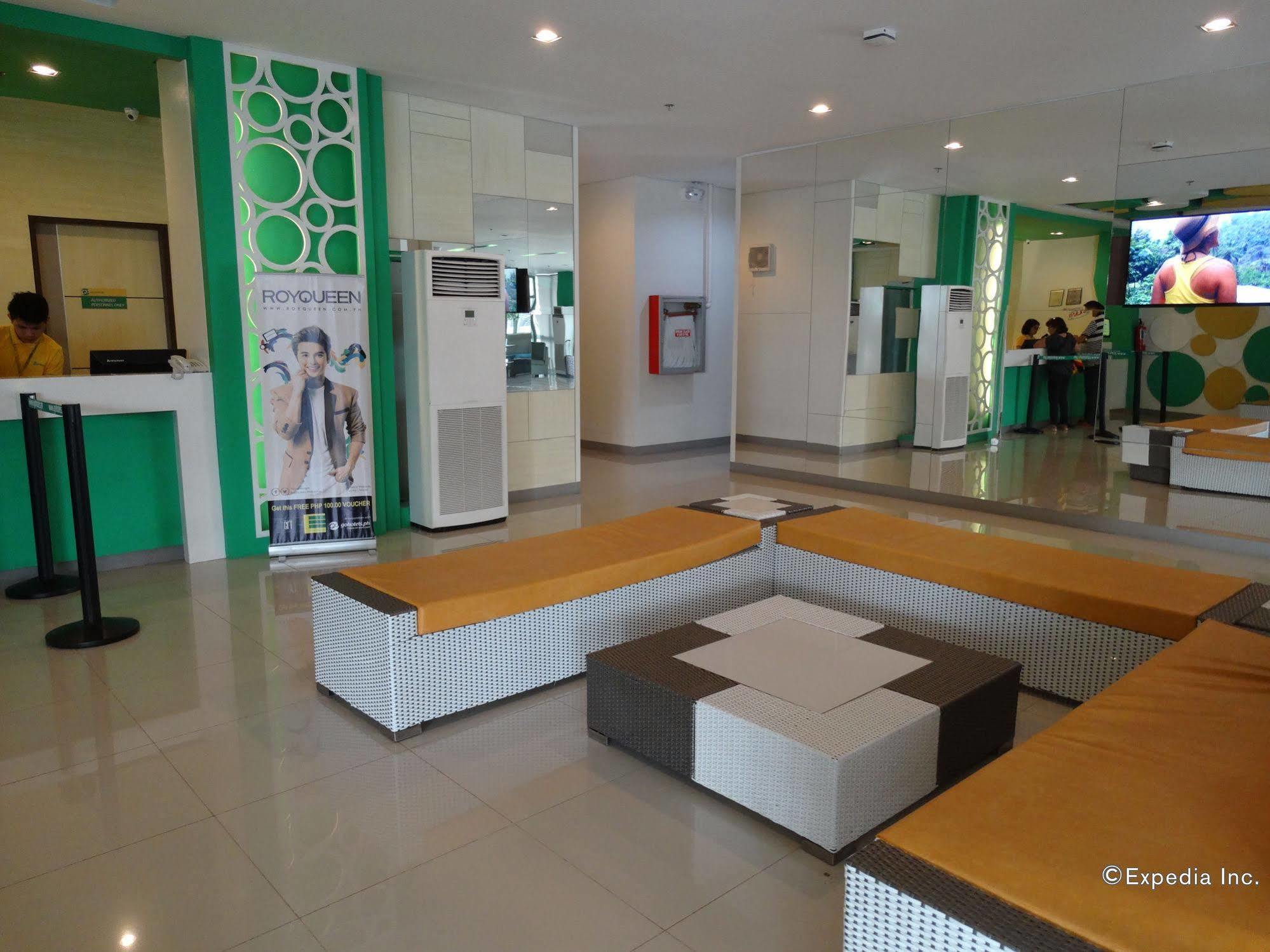 Go Hotels Lanang - Davao City Екстериор снимка