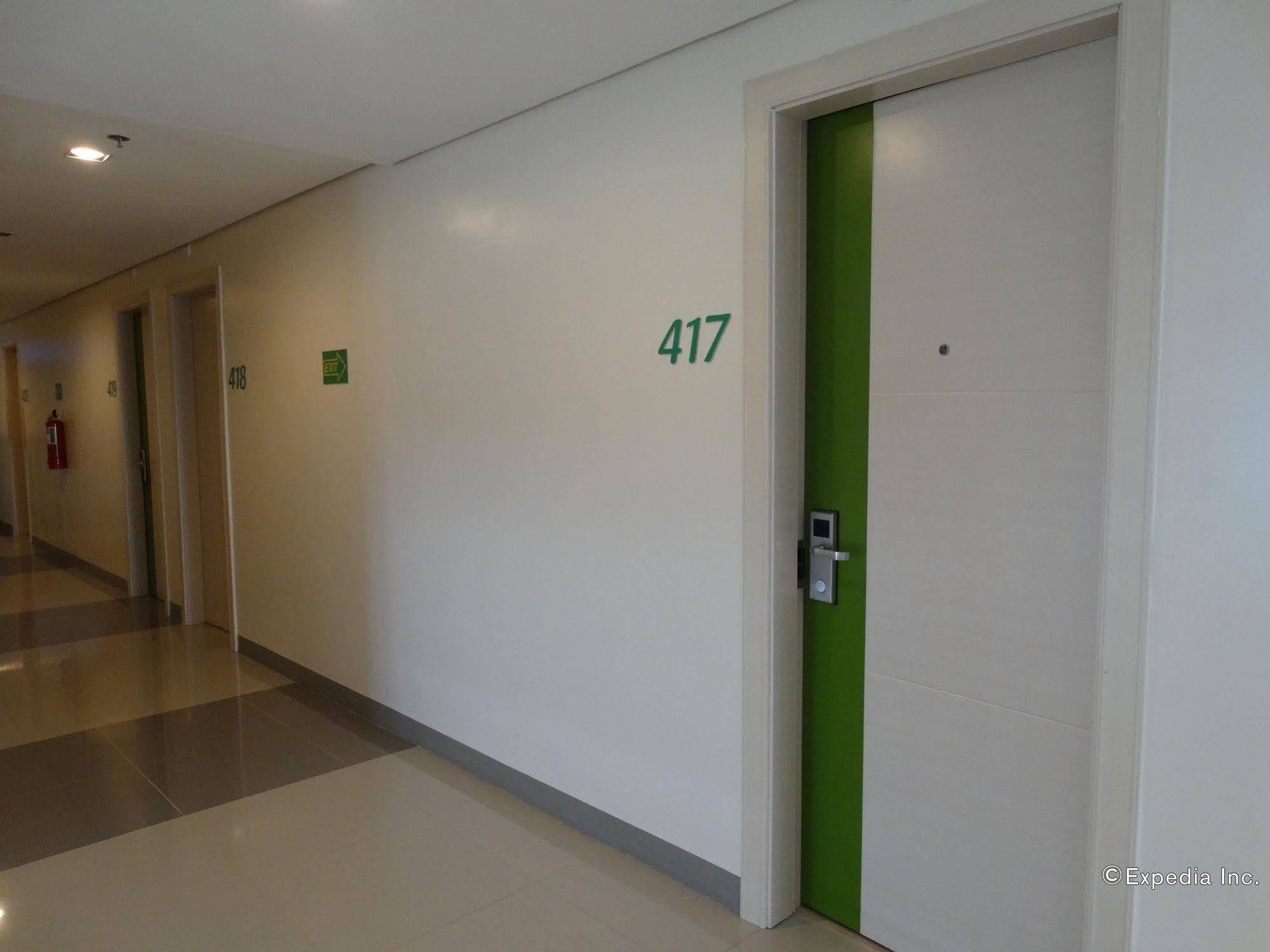 Go Hotels Lanang - Davao City Екстериор снимка