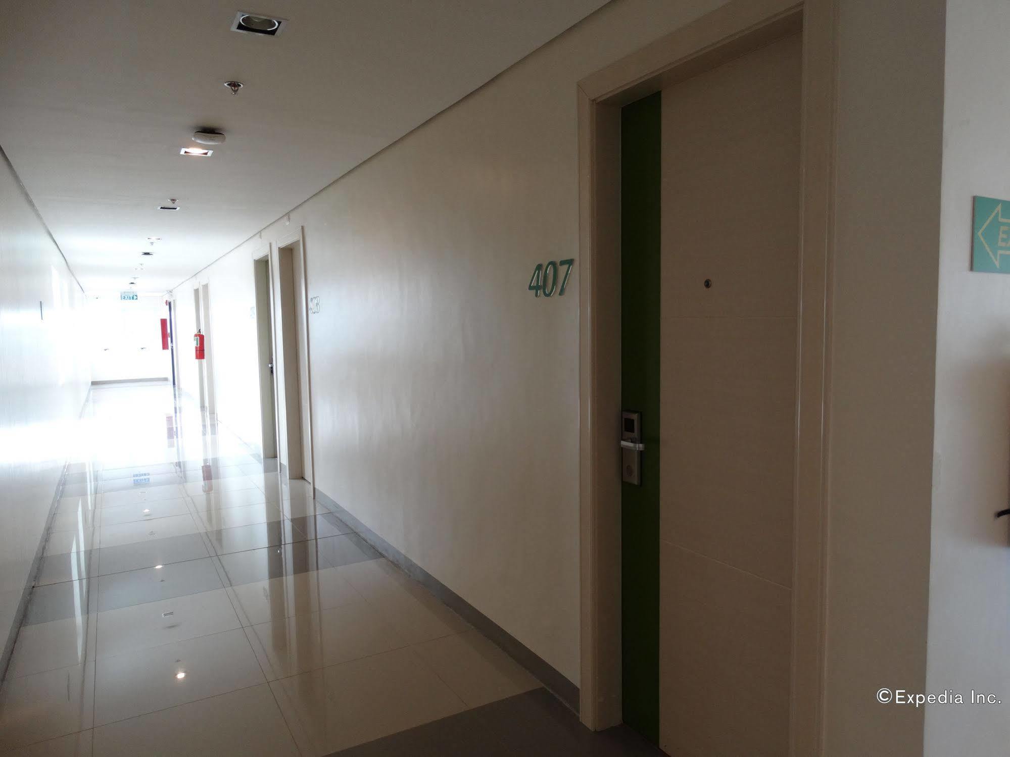 Go Hotels Lanang - Davao City Екстериор снимка